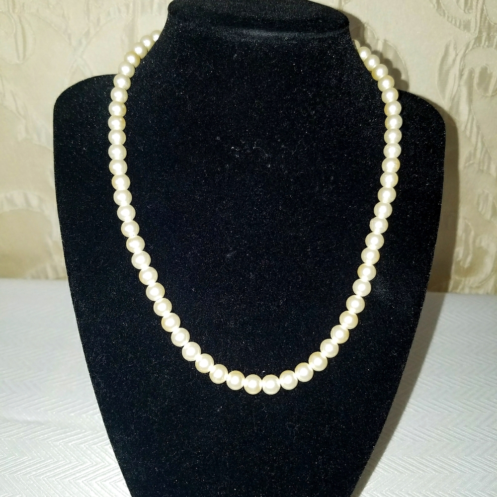 Pearls, 18" w/Magnetic Clasp